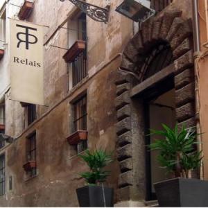 Relais Palazzo Taverna in Rome