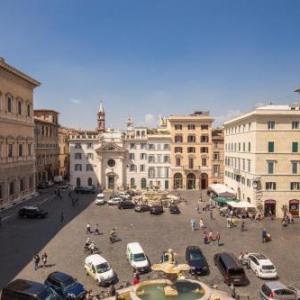 Piazza Farnese exclusive view 2 bedroom en suite