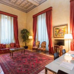 Sant' Eustachio Apartment Sleeps 10 Air Con WiFi Rome 