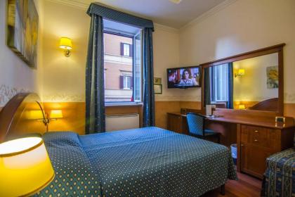 Hotel Verona Rome - image 16