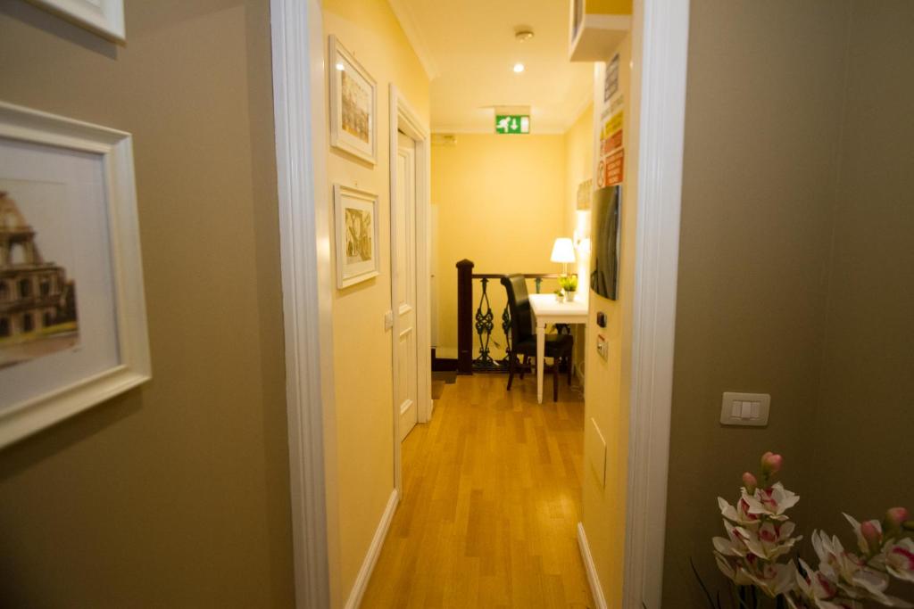 Flann O'Brien Rooms - image 2