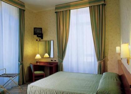 Hotel Dina - image 1