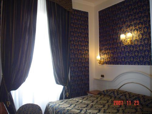 Hotel Dina - image 4