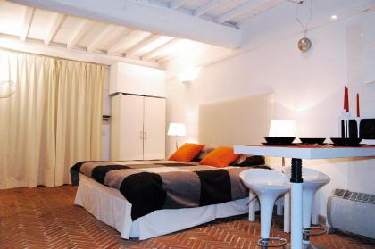 Bernini Apartment Navona - image 18