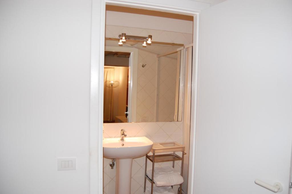 Bernini Apartment Navona - image 6