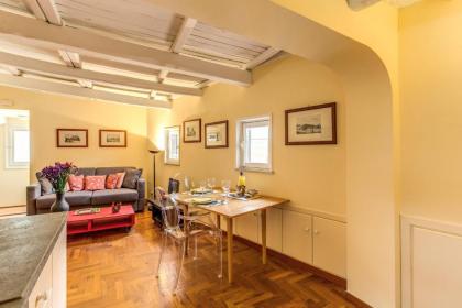 Trastevere Attic with Terrace - image 14