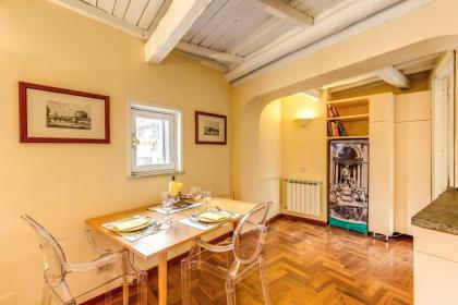 Trastevere Attic with Terrace - image 4