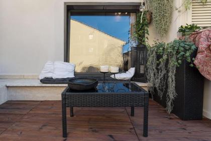 Navona Luxury and Charming Apartment with Terrace - image 13