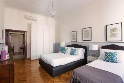 3-Bedroom Holiday Apartment Spanish Steps - image 20