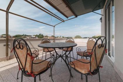 Aventino Rooftop Terrace - image 1