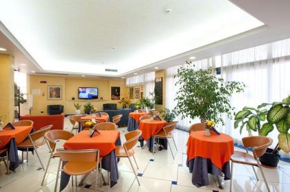 Best Western Blu Hotel Roma - image 4