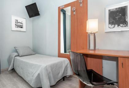 Roi Hotel - image 7
