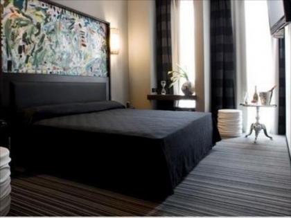 Twentyone Hotel - image 6