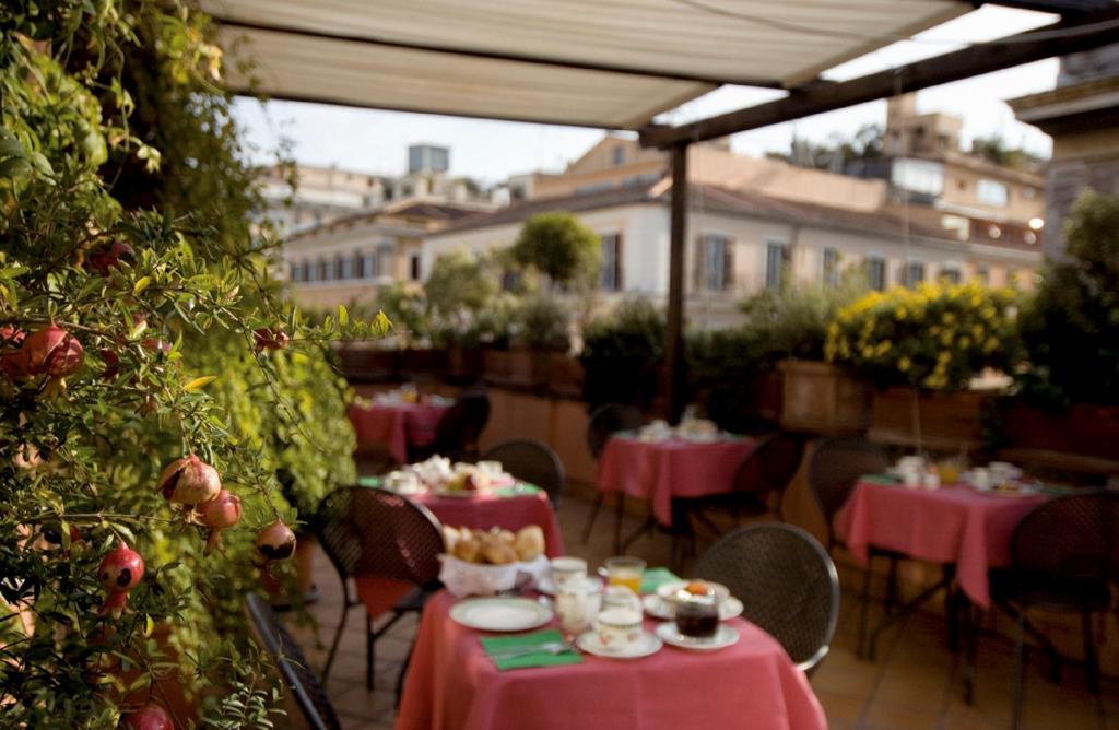 Hotel Columbia - main image