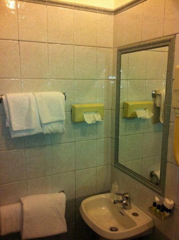 Hotel Hiberia - image 5