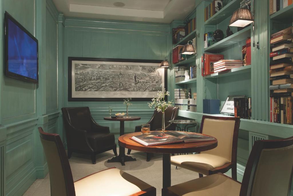 Stendhal Hotel - image 6