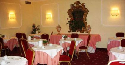 Grand Hotel Hermitage - image 11