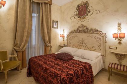 room Select Via Veneto - image 2