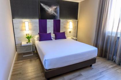 The Guardian Hotel - image 11