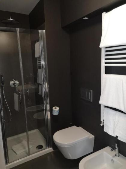 Coronari Palace - image 13