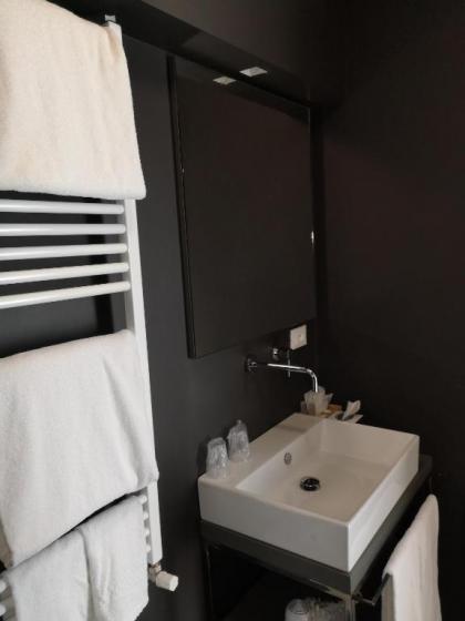 Coronari Palace - image 14