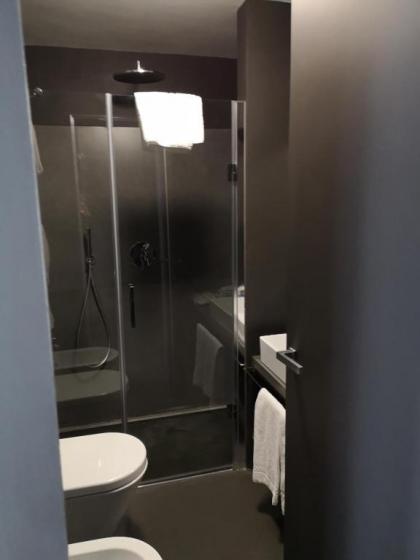 Coronari Palace - image 20