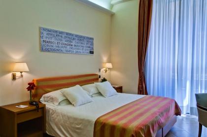 Crosti Hotel - image 10
