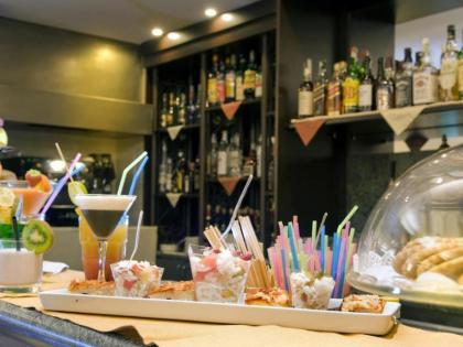 Cardinal Saint Peter Hotel - image 20