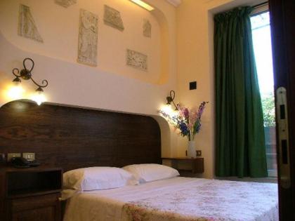 Okapi Rooms - image 16