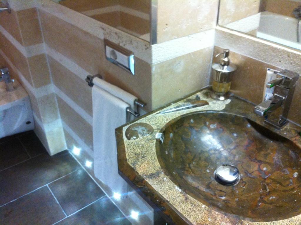 Residenza Al Corso Suites - image 2