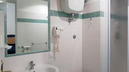 Piumith Guest House - image 14