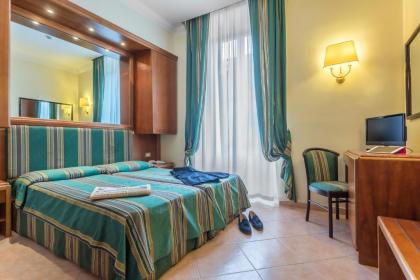 Raeli Hotel Floridia - image 10