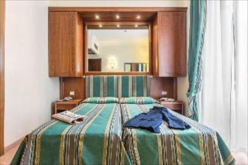 Raeli Hotel Archimede - image 2