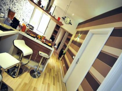 Living - image 19