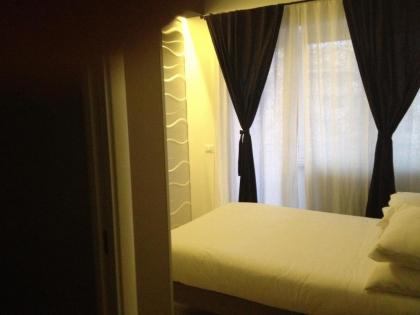 Living - image 6