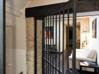 Borgo Pio Suites Inn - image 14