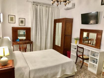 Biancagiulia Guest House - image 18