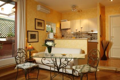 Flavia Rooftop Apartments - image 21