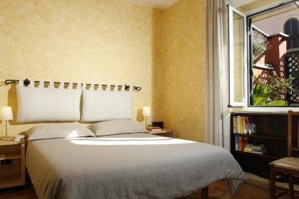 Flavia Rooftop Apartments - image 23