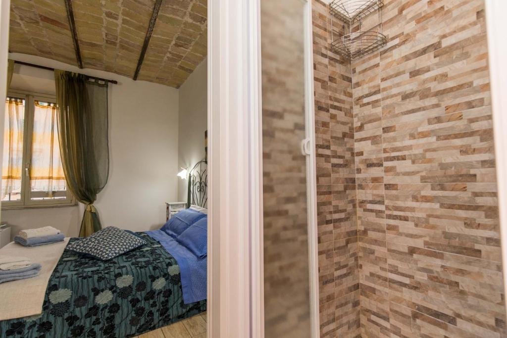 All'Ombra Del Cupolone Guest House - image 5
