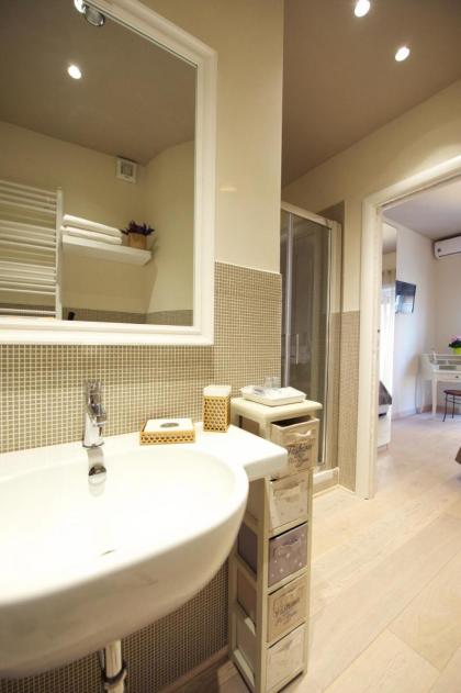 Quartopiano Guesthouse - image 25