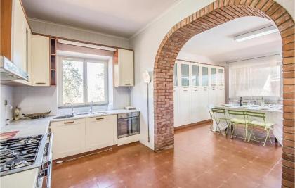 Nice Home In Roma With Jacuzzi Wifi And Outdoor Swimming Pool - image 11