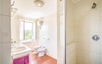 Nice Home In Roma With Jacuzzi Wifi And Outdoor Swimming Pool - image 9