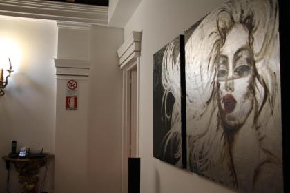 D.R.Rome Spanish Luxury Suites - image 22