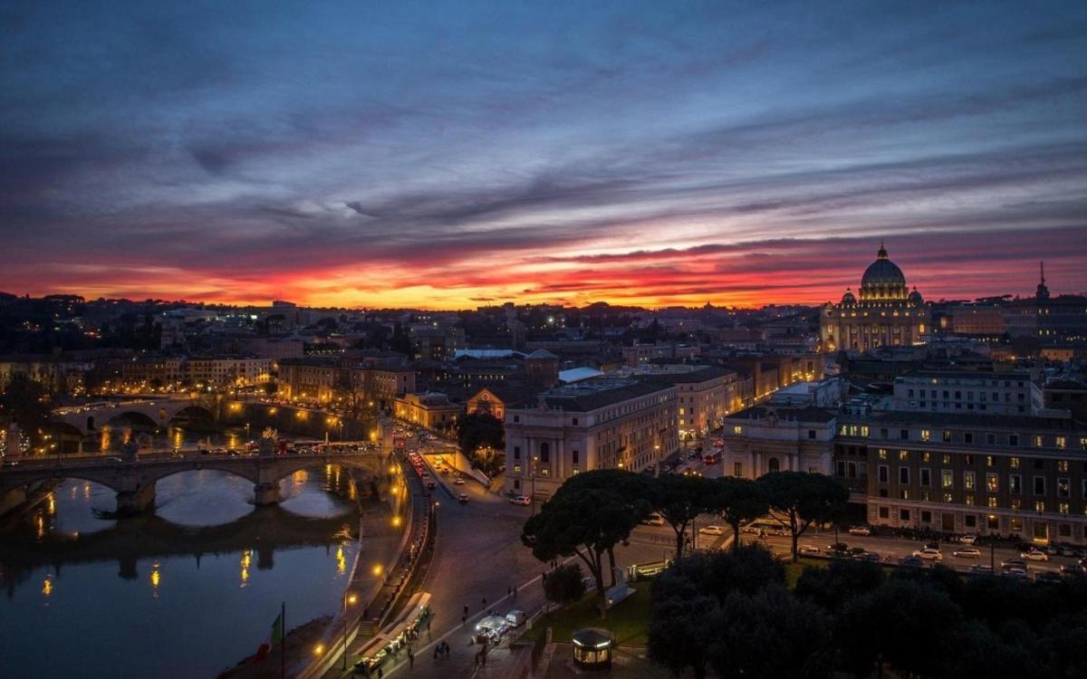 Vatican Flat Suite - image 2