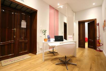 Sofia's Suites Guesthouse - image 4