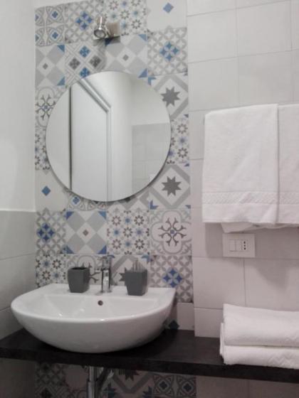 Domus Crescenzio - Guest House - image 5