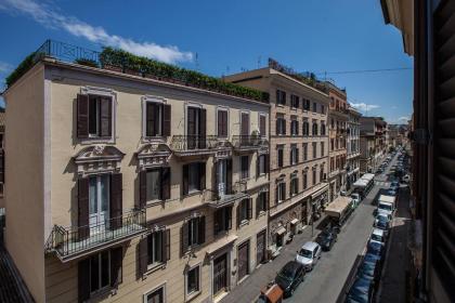 Aurora al Colosseo - image 23