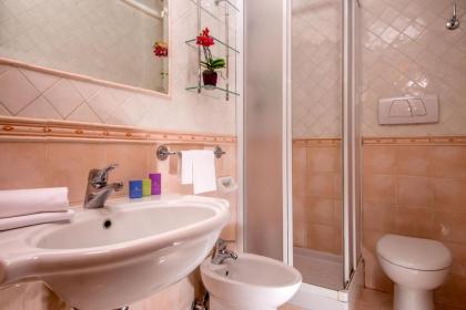 Piave and Flavia apartments - image 15