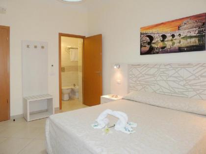 IL Sole - image 5